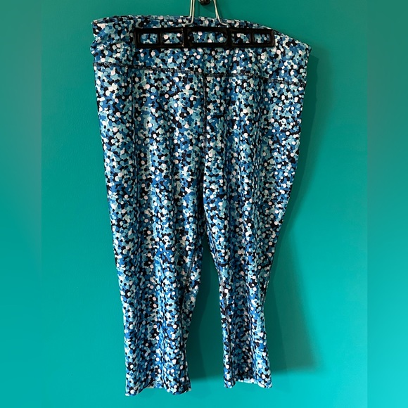 NWOT Athletic Works XXL cropped leggings dri more NWOT - Picture 1 of 2